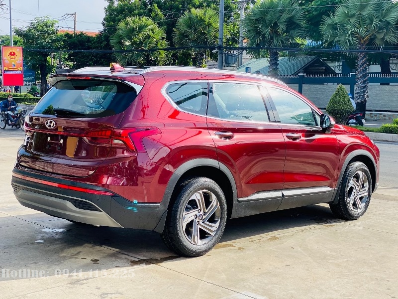 Hyundai Santafe 2021 bản tiêu chuẩn máy dầu màu đỏ